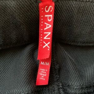 Women’s SPANX Pants. Comfort Fit!!